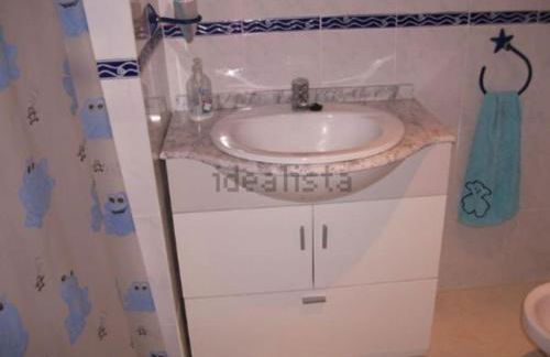 Precioso apartamento 1ª linea playa con piscina - Photo 4