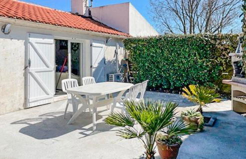 Gorgeous Home In Notre-Dame-De-Monts - Foto 1