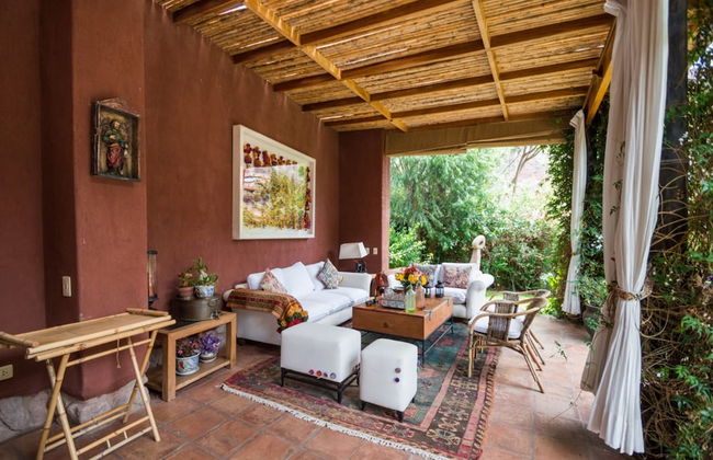 Artsy & Luxury Sacred Valley House - Photo 15