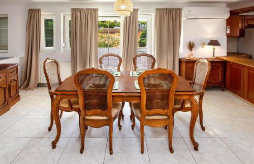 Topophilia Villa - Photo 8