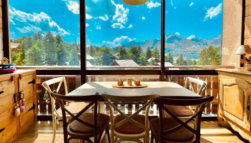 La joue du loup, aux pieds des pistes et vue sur montagnes - Foto 1