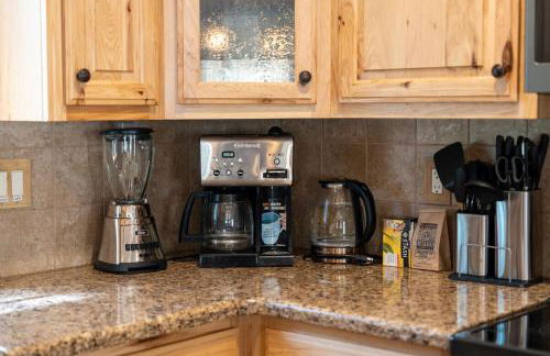 Manzanita Hill-35 miles to Yosemite, 10 miles to Mariposa with 8 person spa - Foto 15