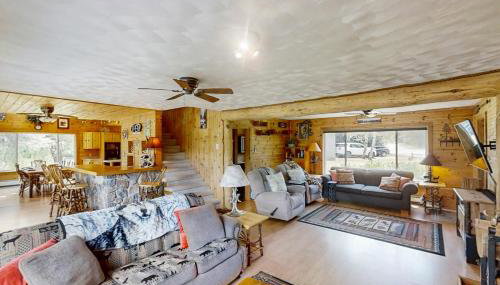 Dock and Lakefront! Family-Friendly Michigan Getaway - Foto 5