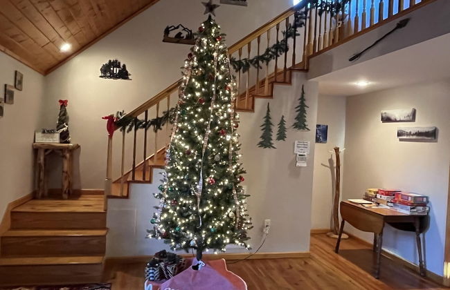 Smoky Mountain Getaway 3 Bedroom Cabin by RedAwning - Photo 20