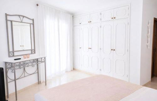 Avenue Apartment - Family-friendly T2 - Estacionamento Privado - Foto 12