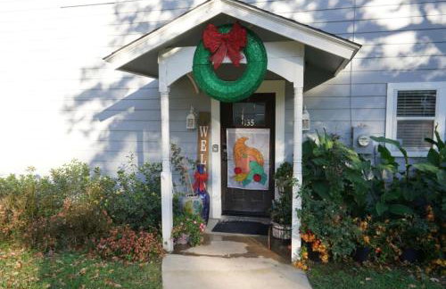 Massive lakefront home with HOT TUB - Foto 47