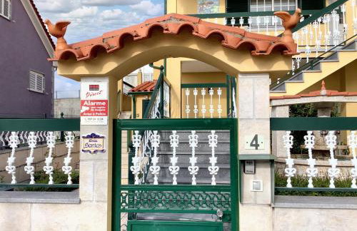 Charming House in Cortiçada with Balcony and Mountain View - Foto 25