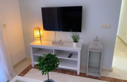 Beachside Apartment in Marbella - Photo 9