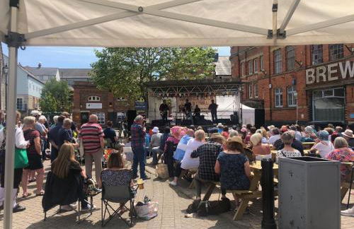 Beachfront with balcony 1st Floor apartment "The Beaches" - Photo 16