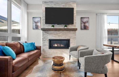 ElevateA Rooftop - Silverthorne - Foto 1