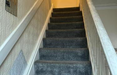 Ruskin Villa - Photo 2