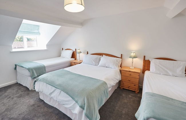 Host Stay Low Barn Cottage - Foto 13