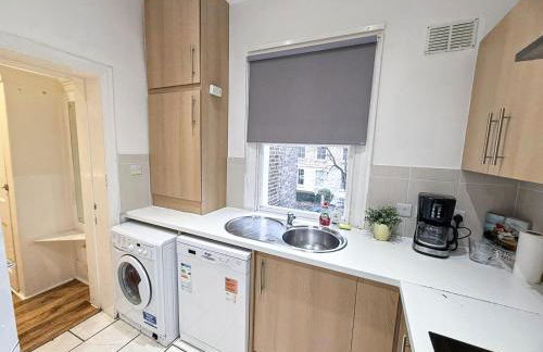 Stylish 2-Bedroom Apartment in Maida Vale near Little Venice & Paddington by NourNest Apartments - Foto 22