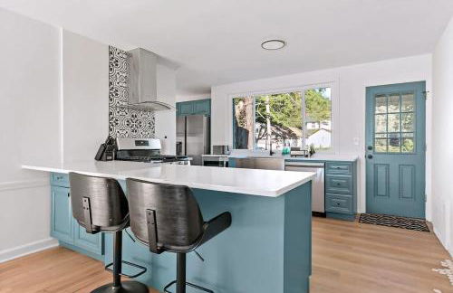 Fire pit ~ Game Room ~ near NYC ~ Modern Luxury - Foto 2