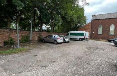 Alexandra Apartment -Secured Parking -2 Bedrooms - Photo 36