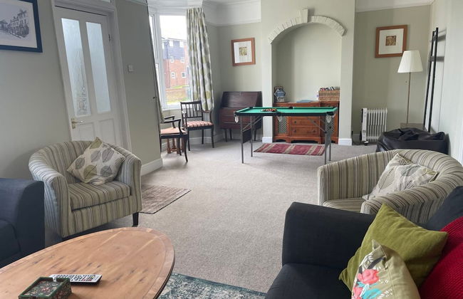 Large Family Getaways Metres From the Beach - Foto 4