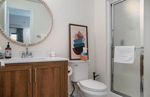 Stunning 5BR Villa Large Hot Tub & Scenic Yard - Foto 48