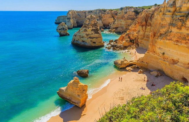 Amazing Green Tower 3 Castle Flat With Balcony - Photo 47