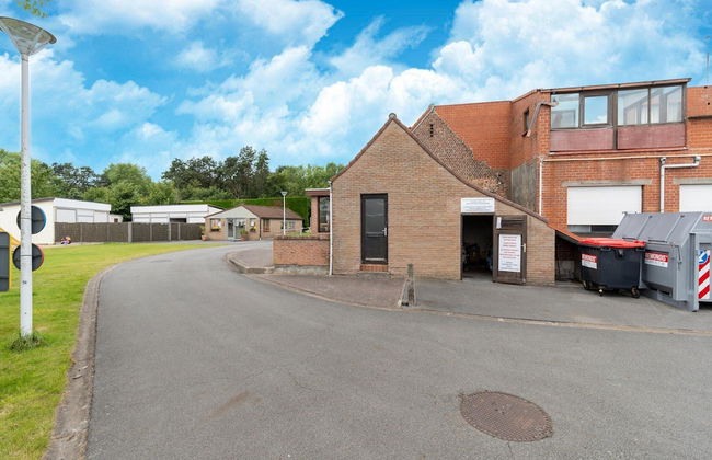 Chalet in De Haan Near Sandy Beaches - Photo 27