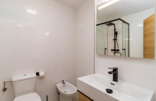 Bonito piso con piscina y garaje - Foto 3