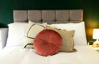 2 Large Bedroom House By Homebird Property Management Short Lets & Serviced Accommodation Leeds With Private Parking & Garden - Foto 13