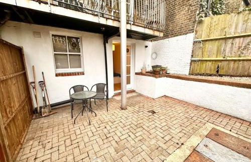 Flat-By Lewisham Train Station - Foto 6