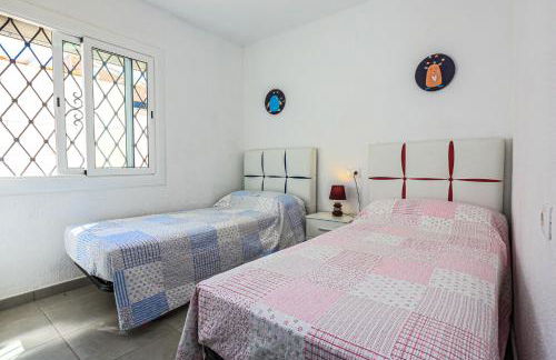 LITORAL COSTA DORADA - CASA OSCA Only families - Foto 27