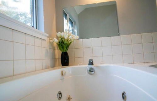 Riverfront Home with a View! - Foto 25