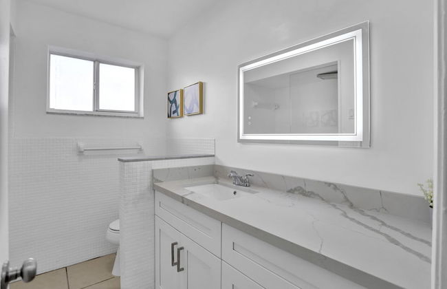 Cleveland Tropical Oasis & Private Pool - Foto 31