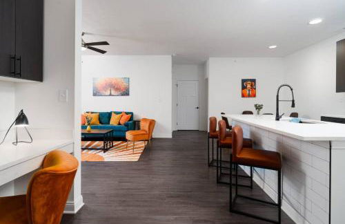 Radiant Vibes Spacious 2BR 2BA 2 King Beds Gym WFH - Foto 13