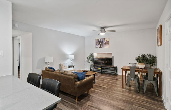 Stylish 2BR Near UT Highland Evonify - Foto 30