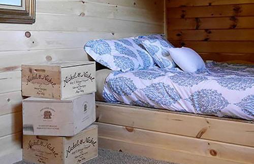 Fantastic Secluded Rental for a Large Group Getaway near East Branch, New York - Photo 20