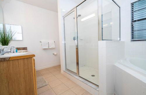 Amazing 2bed Condo in Kissimmee near Disney - Mickey Sorcerer - Foto 41