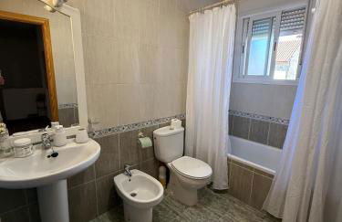 Navaluenga Chalet Familiar y Acogedor - Photo 5