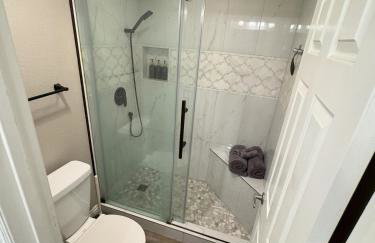 Riverside Views & Pool Retreat - Foto 50