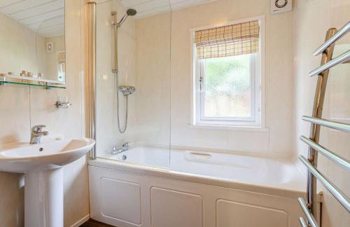 Kingham Lodge - Photo 3