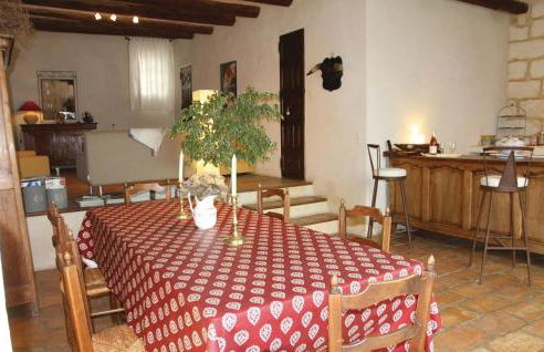 2 Bedroom Beautiful Home In Bellegarde - Foto 17