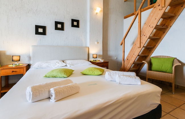 Grekis hotel & Apartments - Photo 9