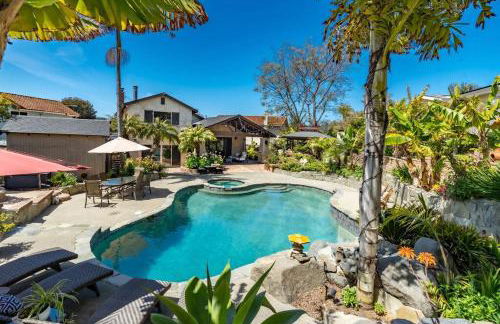 Resort style back yard heated pool and spa - Foto 65