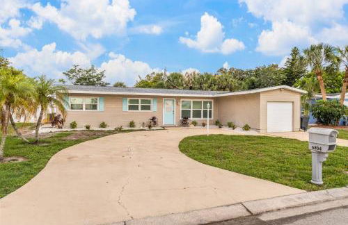 Tropical Haven Retreat 4 Beds 3 Baths Ultimate Family Vacation - Foto 4