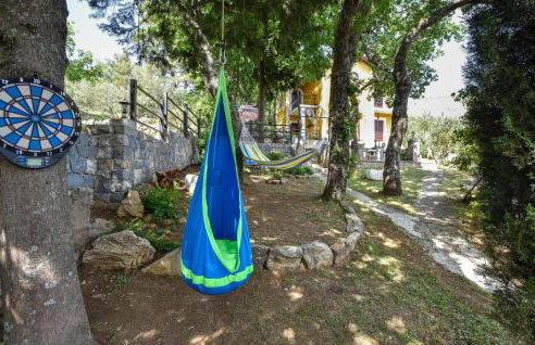 Cozy Home In Srinjine - Photo 30