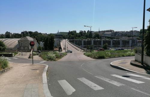Proche gare et centre-ville de Poitiers Emplacement idéal - Foto 23