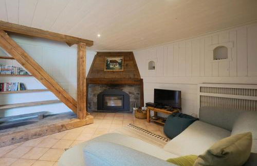 Beautiful 3 Star renovated Apt Sleeps 7 - Photo 20