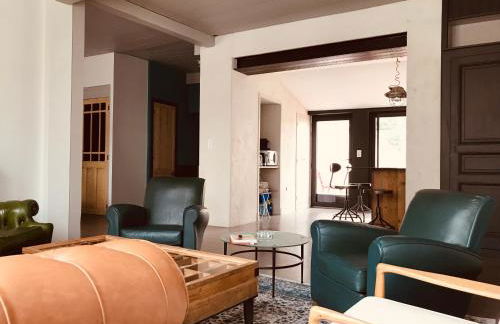 Elégante maison familiale au cœur des remparts de la citadelle - Foto 4