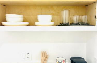 LA Modern Street View Glass Window 2BR - Foto 16