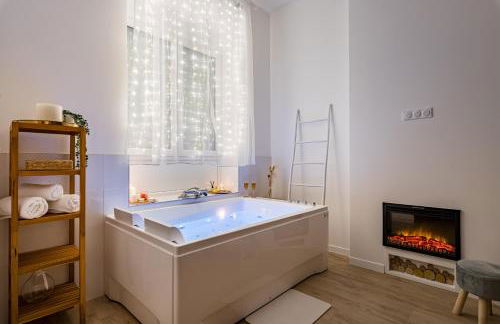 Suite Évasion Céleste à Saint-Étienne - Foto 1