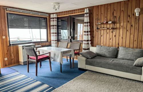 Chalet Bootshaus auf dem See by Interhome - Foto 4