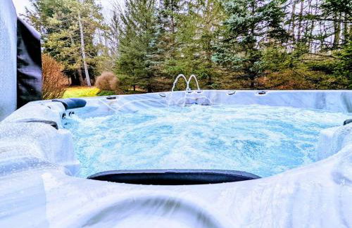 Artemis Lakehouse - Hot Tub, Lakefront & Racetrack - Photo 38