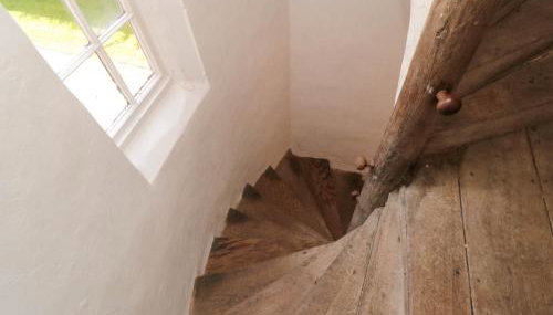 Catherine Parrs Sewing Room - Photo 4