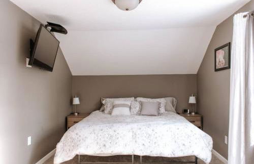 The Hermantown Hangout - Foto 7